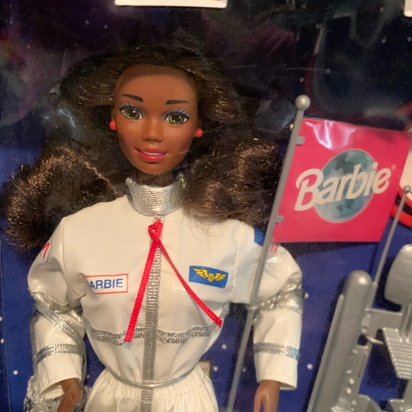 Mattel Barbie African American Astronaut Mint in Box - Picture 1 of 8